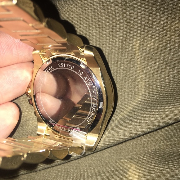 Men’s watch main image 4